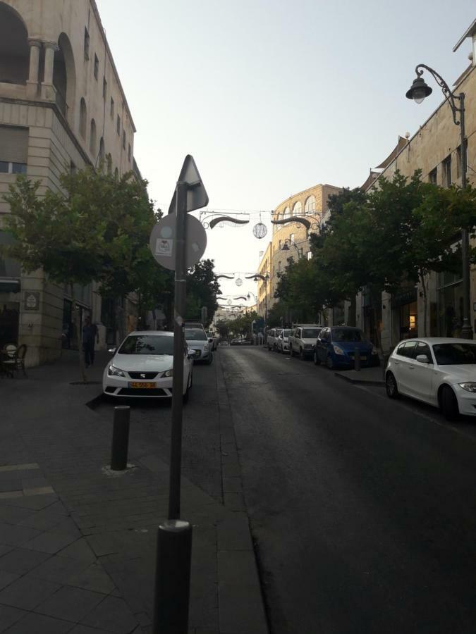 Queen Hotel Jerusalem Exterior photo